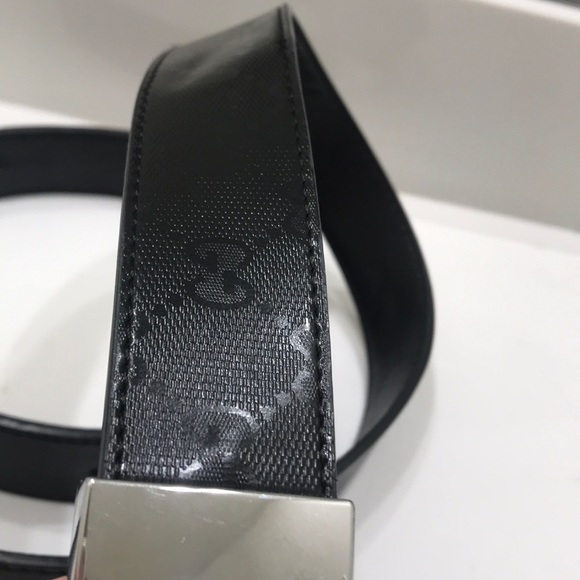 Reversible Gucci signature belt - Picture 2 of 4